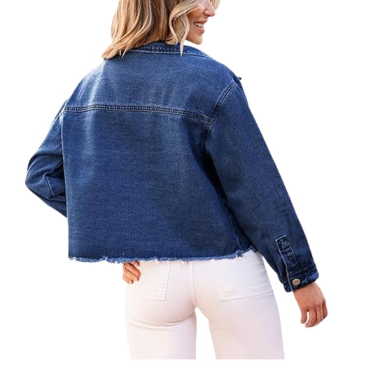 Damen Kurz geschnittene Oversize-Jeansjacke mit rohem Saum und aufgesetzten Brusttaschen Nord Taschen