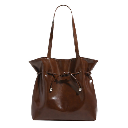 Damen elegante Beuteltasche mit verspieltem Kordelzug Nord Taschen