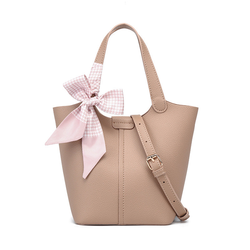 Damen Shopper-Tasche mit eleganter Schleifenverzierung und praktischem Innenlayout Nord Taschen