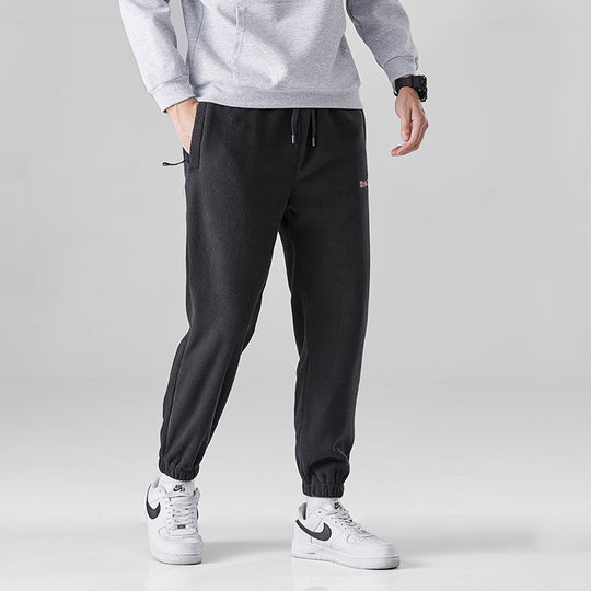 Damen Bequeme Thermo-Fleece-Jogginghose mit Gummibund und Reißverschlusstaschen Nord Taschen