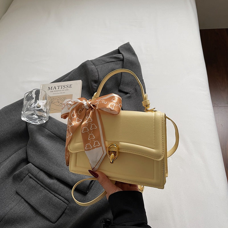Damen elegante Handtasche mit modischem Halsschalsdetail Nord Taschen