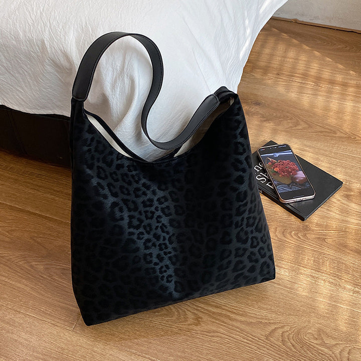 Damen Hobo-Tasche aus hochwertigem Kunstleder mit elegantem Leopardenmuster Nord Taschen