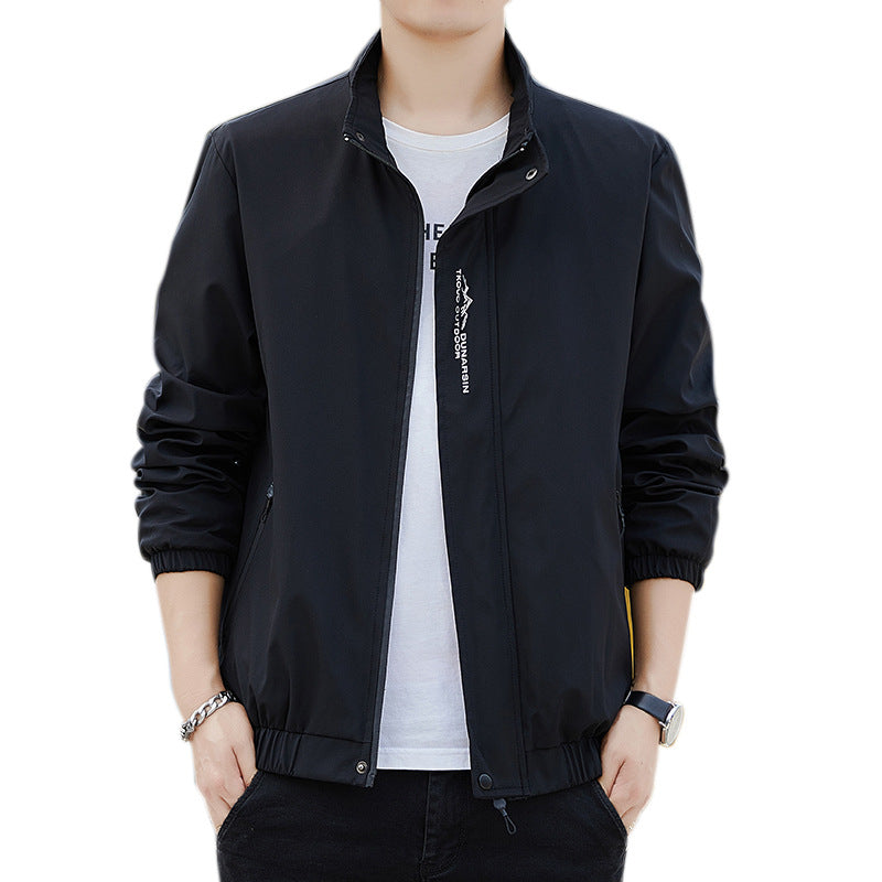 Herren Leichte wasserabweisende Kapuzenjacke im Urban-Minimalstil mit Reißverschluss Nord Taschen