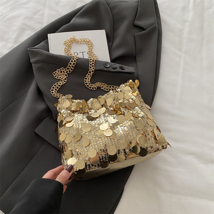 Damen elegante Umhängetasche mit funkelnden Pailletten und goldener Kette Nord Taschen