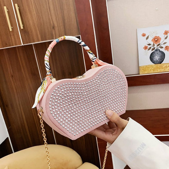 Damen Handtasche mit funkelnden Strasssteinen und modischem Schal | Nord Taschen