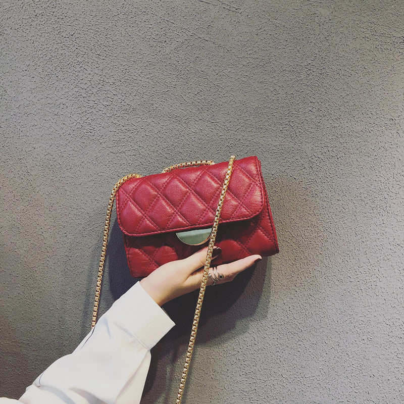 Damen elegante Umhängetasche mit luxuriösem Kettenriemen Nord Taschen