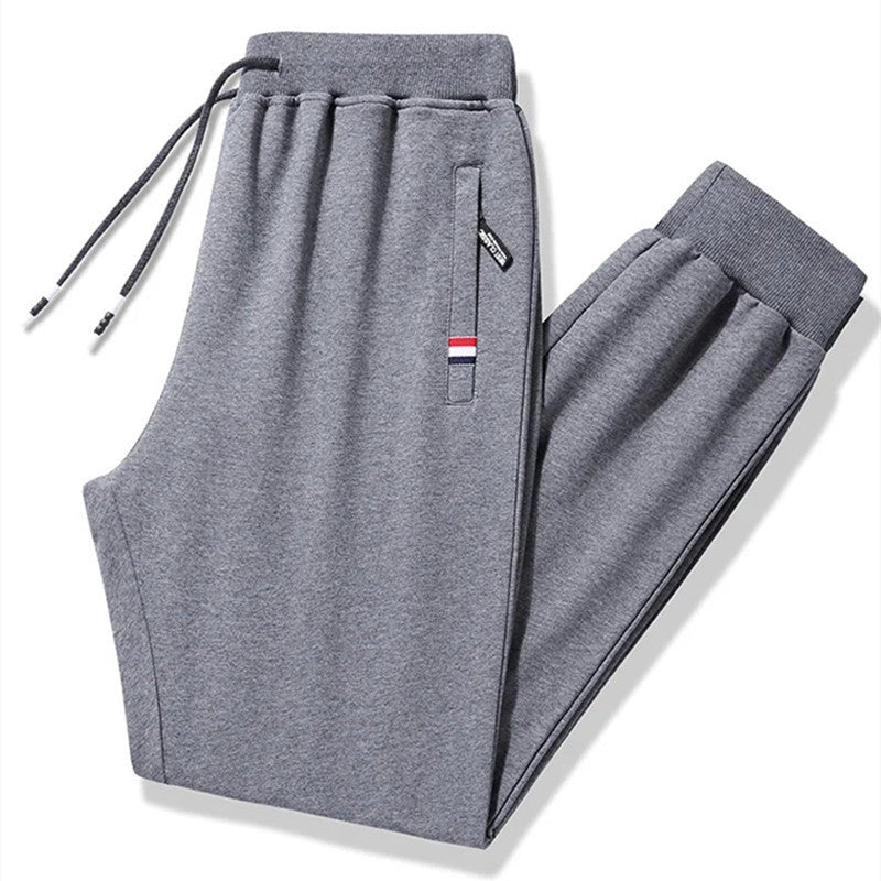 Herren Tapered-Jogginghose mit Tunnelzug, Reißverschlusstasche & Rippbündchen Nord Taschen