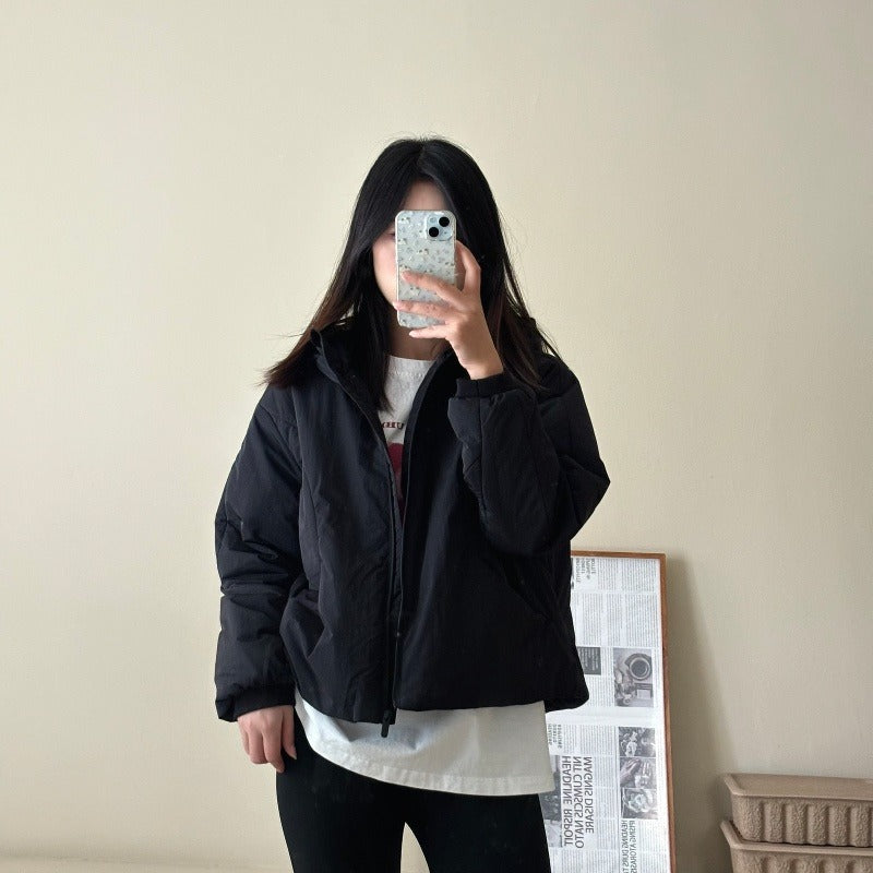 Damen Kurz geschnittene leichte Thermo-Kapuzenjacke mit Oversize-Silhouette Nord Taschen