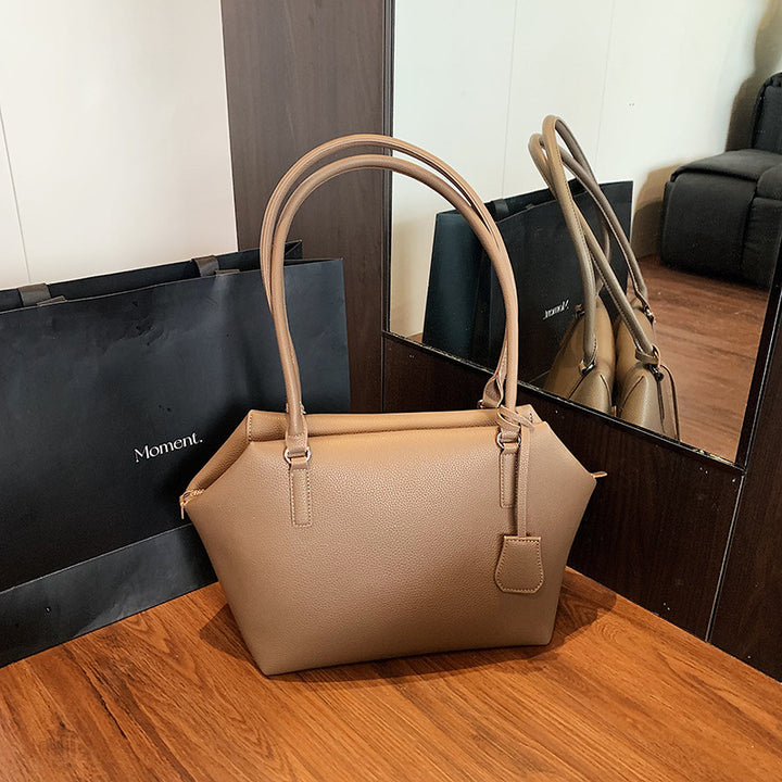 Damen Einkaufstasche aus strapazierfähigem Kunstleder mit elegantem Design Nord Taschen