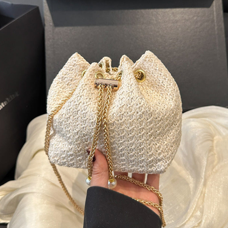 Damen Beuteltasche mit elegantem Kordelzug und luxuriösem Kettenhenkel Nord Taschen