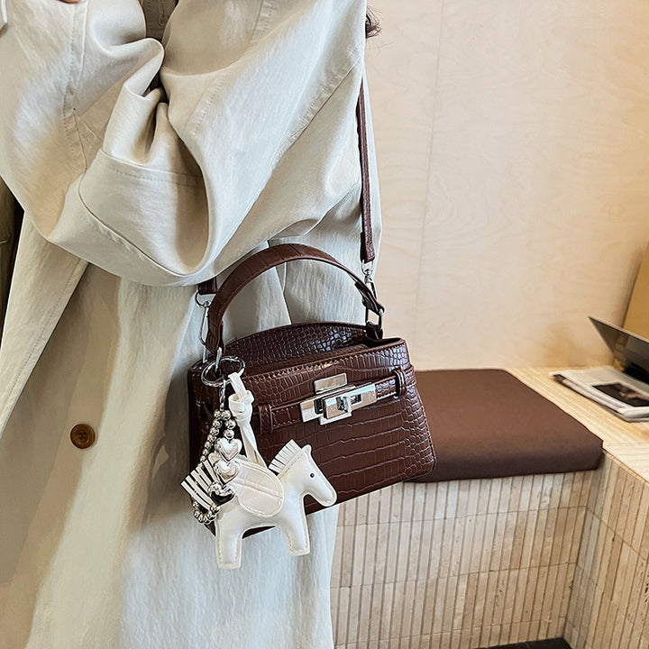 Damen-Handtasche mit elegantem Krokodil-Design und modischem Anhänger Nord Taschen