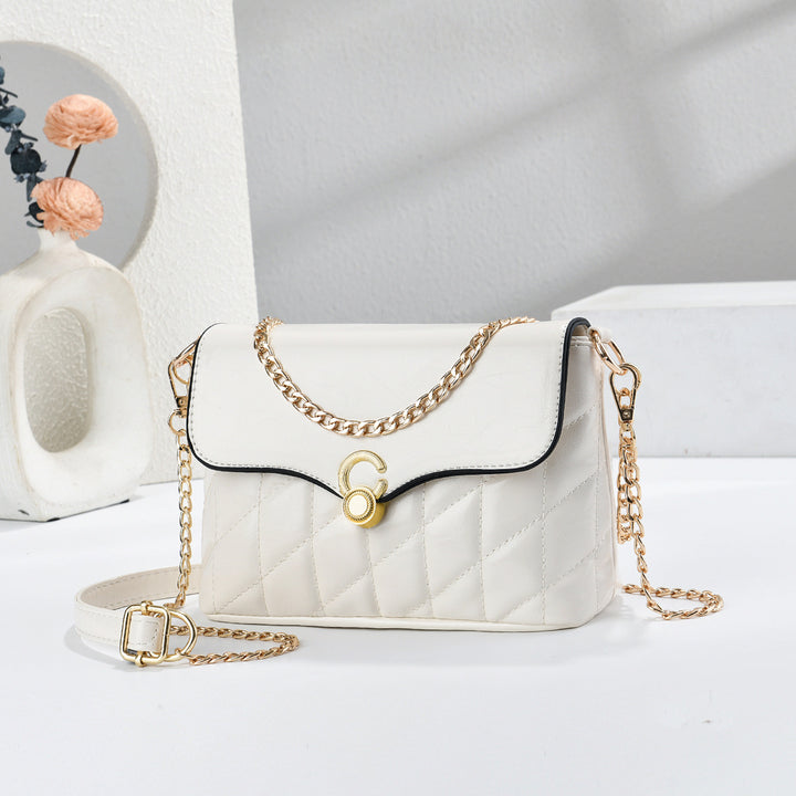 Damen Umhängetasche mit elegantem Steppdesign und goldenen Kettenakzenten Nord Taschen