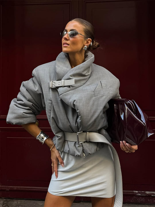 Damen wattierter Oversize-Blazer mit hohem Schalkragen und Taillengürtel Nord Taschen