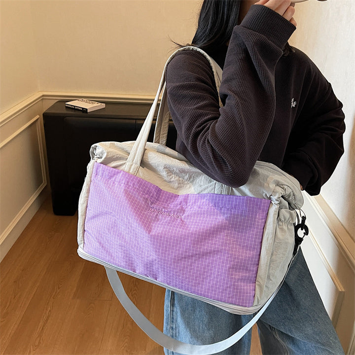 Damen Sporttasche mit flexiblem Tragesystem Nord Taschen