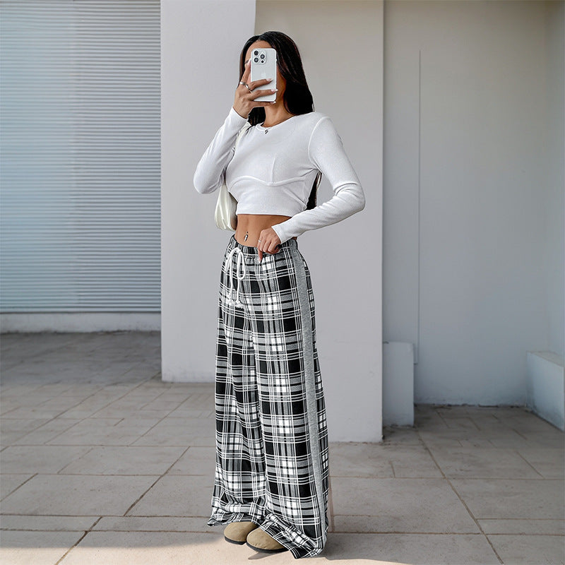 Damen Weite Lounge‑Hose im Karomuster mit elastischem Bund und Kontrast‑Seitpanel Nord Taschen