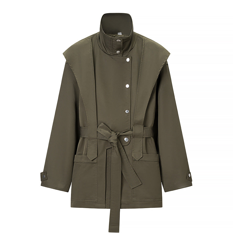 Damen Taillierte Übergangsjacke mit Stehkragen, Schultercape und Bindegürtel Nord Taschen