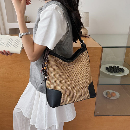Damen Hobo-Tasche mit edler Flechtstruktur und abnehmbarem Schulterriemen Nord Taschen