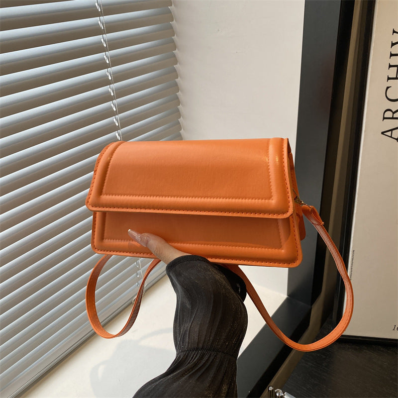 Damen elegante Umhängetasche mit integriertem Kartenfach und schickem Verschluss Nord Taschen