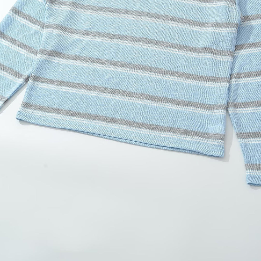 Herren Strick-Poloshirt mit offenem V‑Ausschnitt und feinem Streifenmuster Nord Taschen