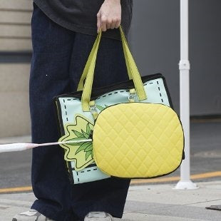 Damen modische Umhängetasche mit einzigartigem Quilt-Design und fruchtigem Motiv Nord Taschen