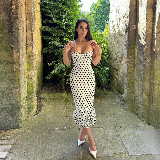 Damen Midikleid mit stilvollem Punkten-Muster und voluminösem Saum Nord Taschen