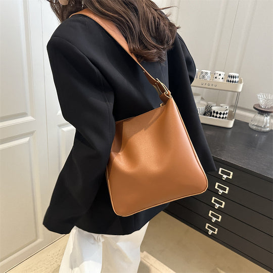 Damen Schultertasche mit verstellbarem Riemen und elegantem Design Nord Taschen