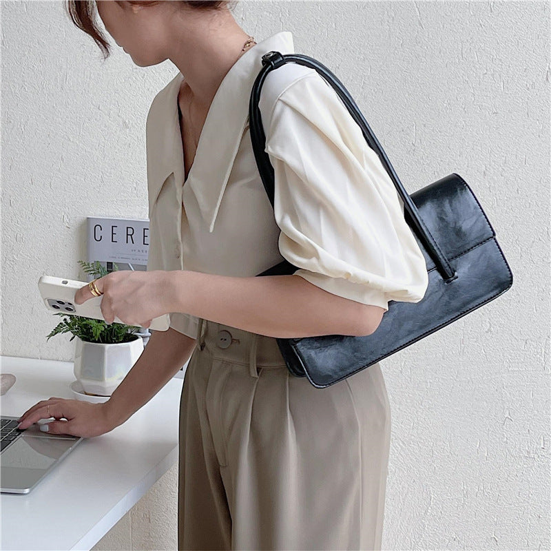 Damen elegante Umhängetasche mit hochwertiger Lederstruktur Nord Taschen