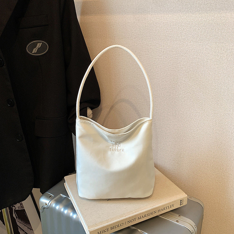 Damen praktische Umhängetasche mit minimalistischer Struktur Nord Taschen