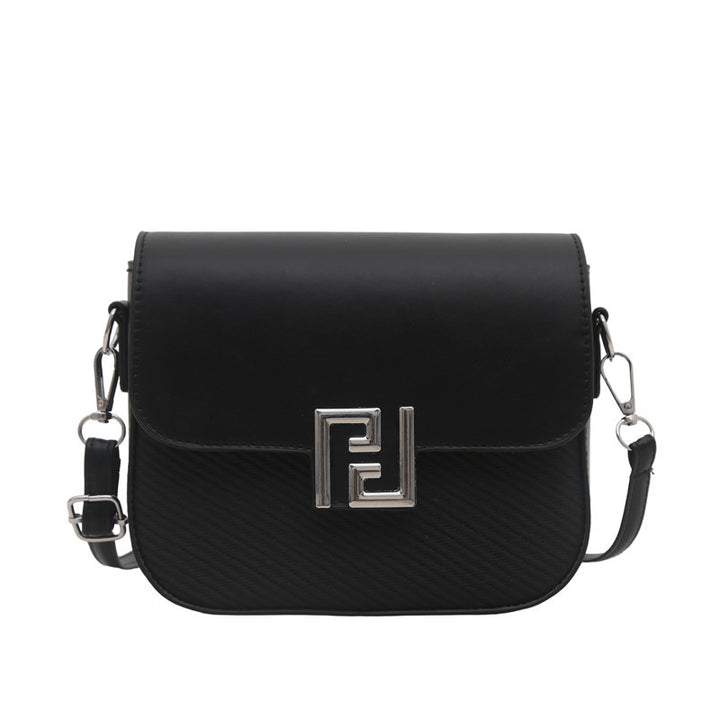 Damen Umhängetasche im minimalistischen Design mit eleganten Metallakzenten Nord Taschen