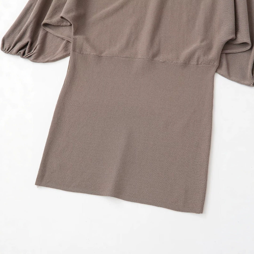 Damen Strickkleid mit überschnittenem Fledermaus-Poncho und Ballonärmeln Nord Taschen