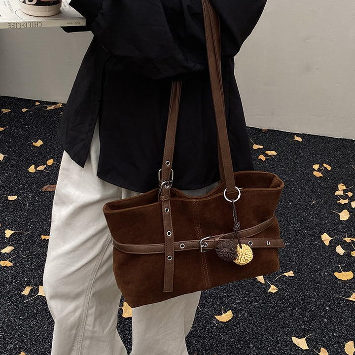 Damen Tragetasche mit elegantem Design und praktischen Details Nord Taschen