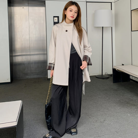 Damen Kurzjacke im Parka‑Stil mit Taillengürtel und kariertem Ärmelfutter Nord Taschen