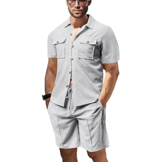 Herren nan modernes Kurzarm-Hemden-Set im Resortstil mit aufgesetzten Pattentaschen, offenem Reverskragen und Kordelzug-Bermuda aus Strukturjersey