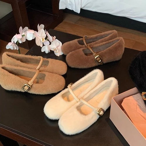 Damen Kuschelige Faux‑Fur Mary‑Jane‑Slipper mit gepolstertem Komfortfußbett und goldener Schnallenapplikation Nord Taschen