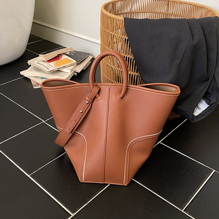 Damen praktische Schultertasche mit strukturiertem Leder Nord Taschen