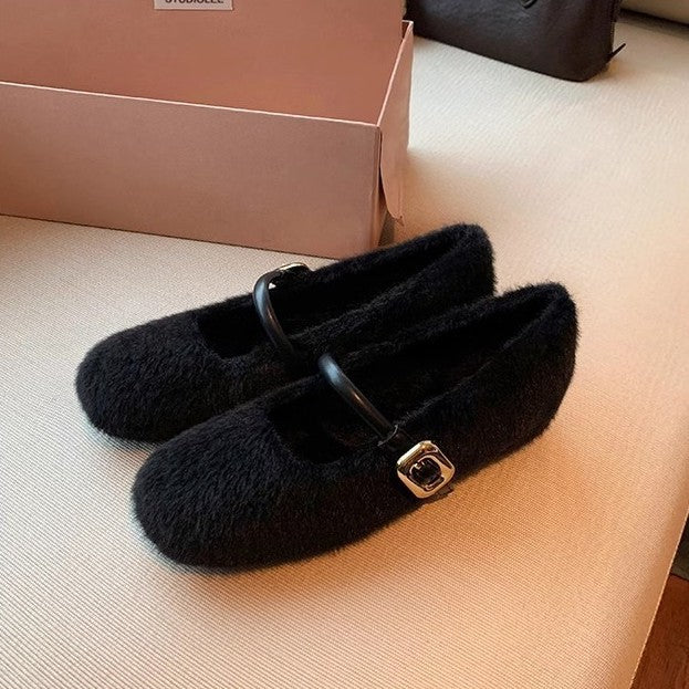 Damen Kuschelige Faux‑Fur Mary‑Jane‑Slipper mit gepolstertem Komfortfußbett und goldener Schnallenapplikation Nord Taschen