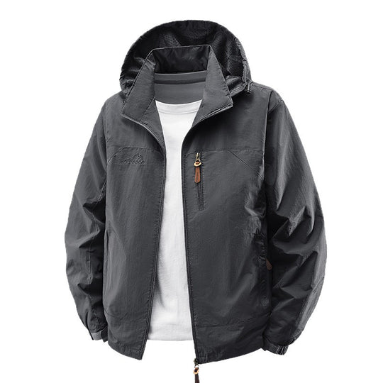 Herren Packbare Wind- und Regenjacke mit perforierter Kapuzeninnenseite, Brustreißverschluss & Kordelzug Nord Taschen
