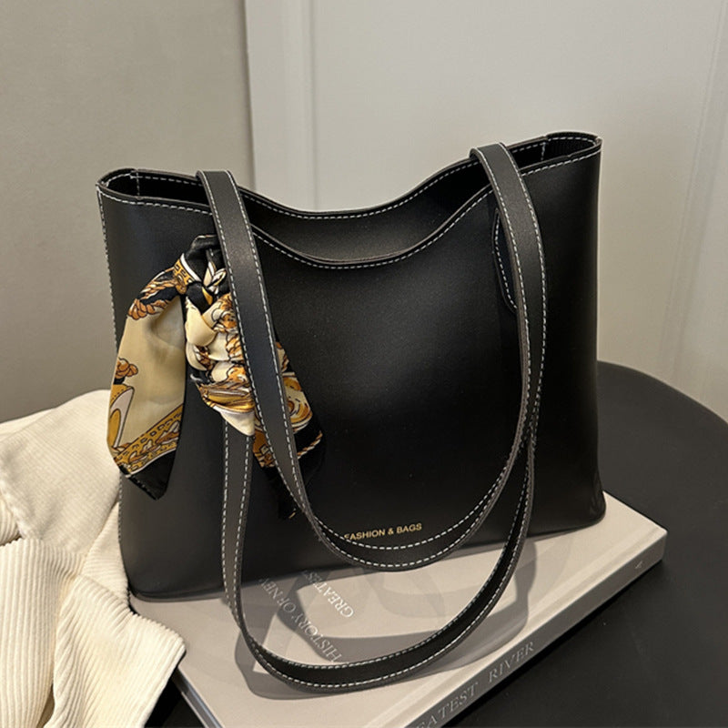 Damen moderne Henkeltasche mit stilvollem Knoten-Detail Nord Taschen