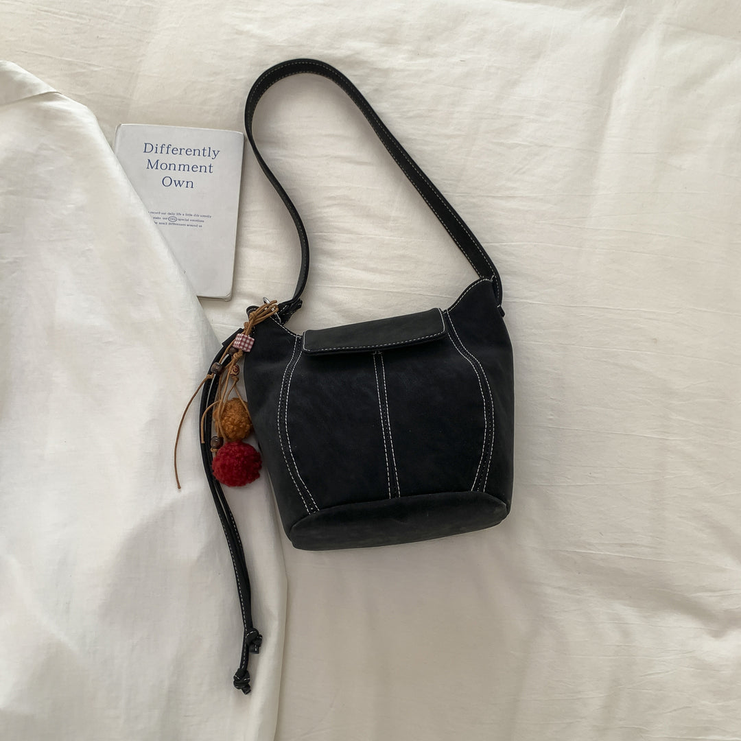 Damen Umhängetasche mit praktischem Kordelzug und weich strukturiertem Design Nord Taschen