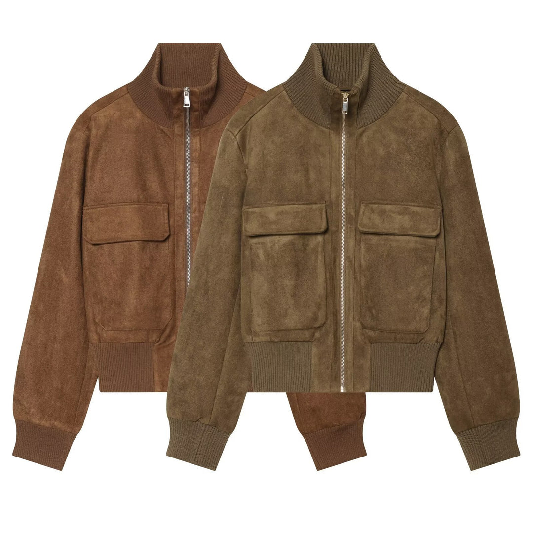 Damen Kurzblouson aus Veloursleder mit hohem Rippkragen und aufgesetzten Pattentaschen Nord Taschen