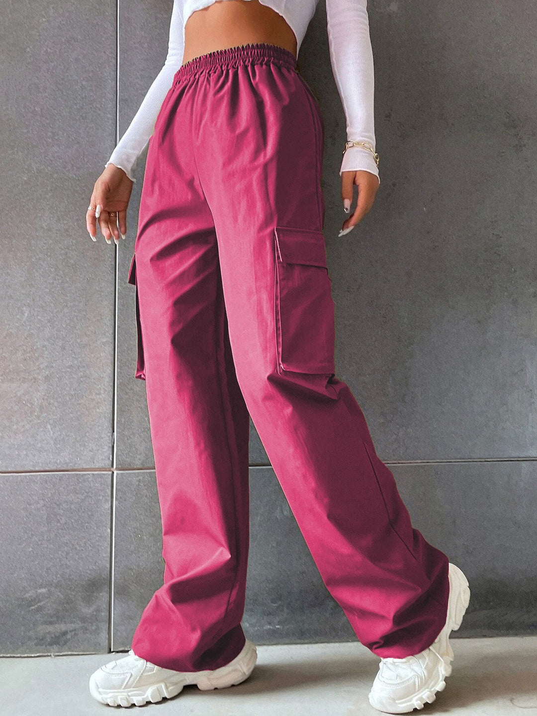 Damen Cargo-Hose mit seitlichen Taschen und elastischem Bund