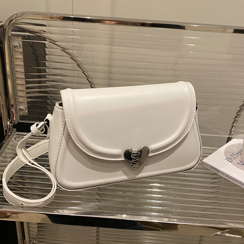 Damen Crossbody Tasche mit Herzen-Verschluss Nord Taschen