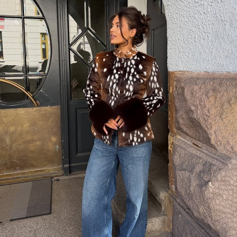 Damen Taillierte Kurzjacke mit Leopardenmuster und Kunstpelzmanschetten Nord Taschen