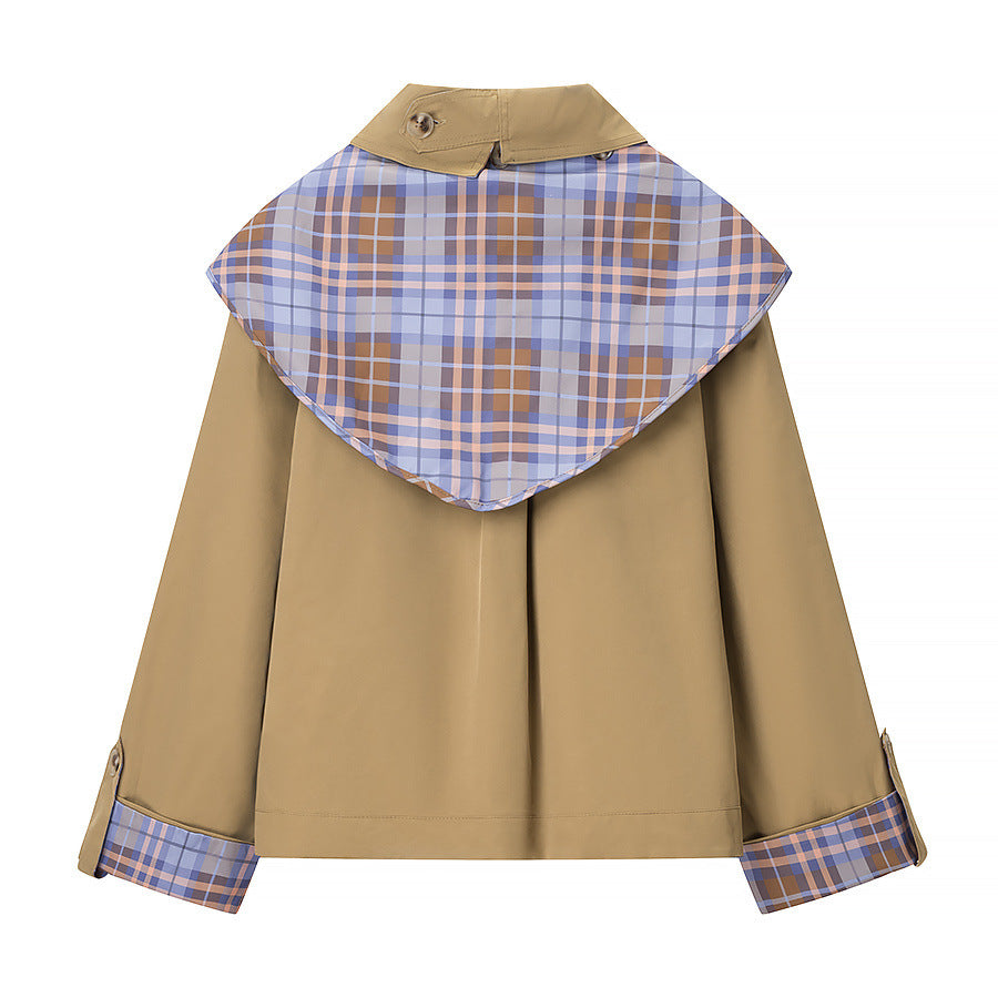 Damen Kurze Jacke mit abnehmbarem Karotuchkragen und bestickter Aufsatztasche Nord Taschen