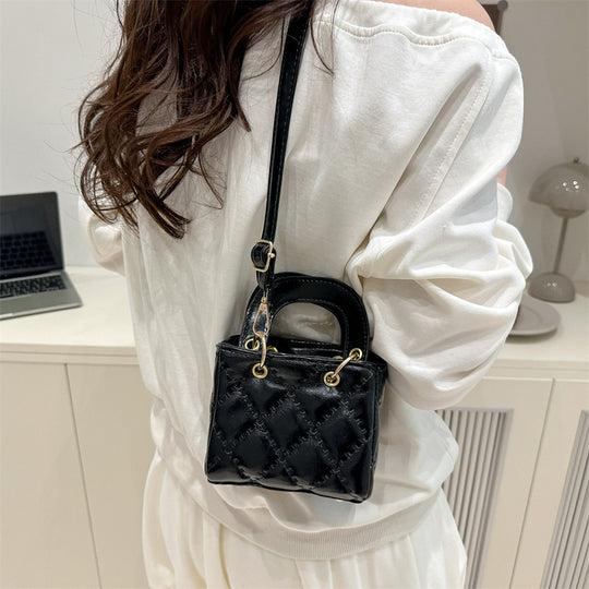 Damen elegante Handtasche mit glänzender Oberfläche und abnehmbarem Schulterriemen Nord Taschen