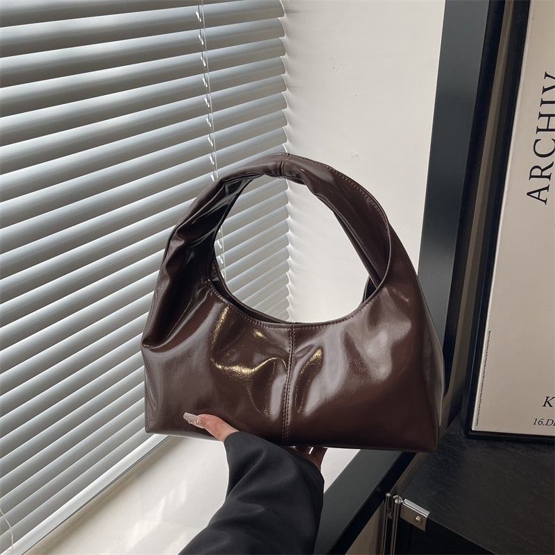 Damen Hobo-Handtasche mit elegantem, glänzendem Finish Nord Taschen
