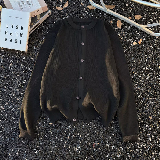 Unisex Grobgestrickte Oversize-Cardigan mit Rundhalsausschnitt und durchgehender Knopfleiste Nord Taschen