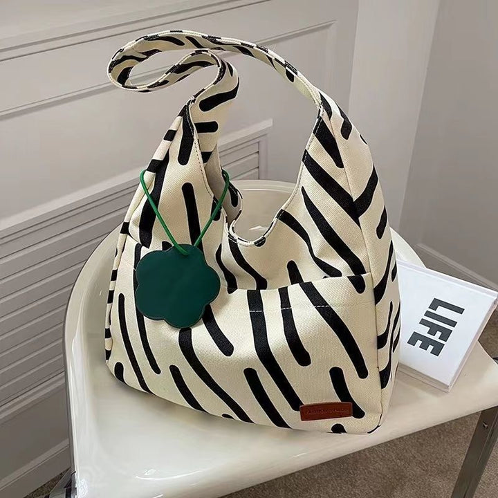 Damen Hobo-Tasche mit modernen Linien und praktischen Innenfächern Nord Taschen