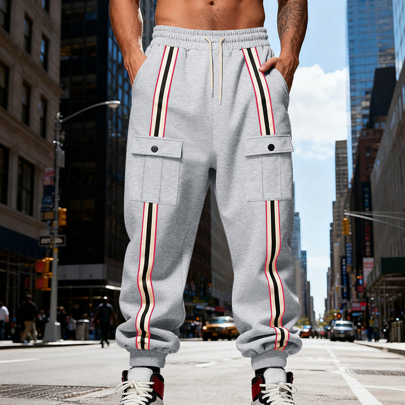 Herren Cargo-Jogginghose im Urban-Streetwear-Look mit Kontraststreifen und Klappentaschen Nord Taschen