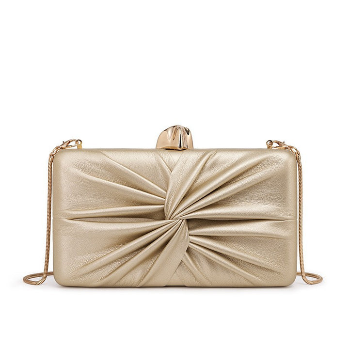 Damen Designer Clutch mit auffälligem Drapé von Nord Taschen